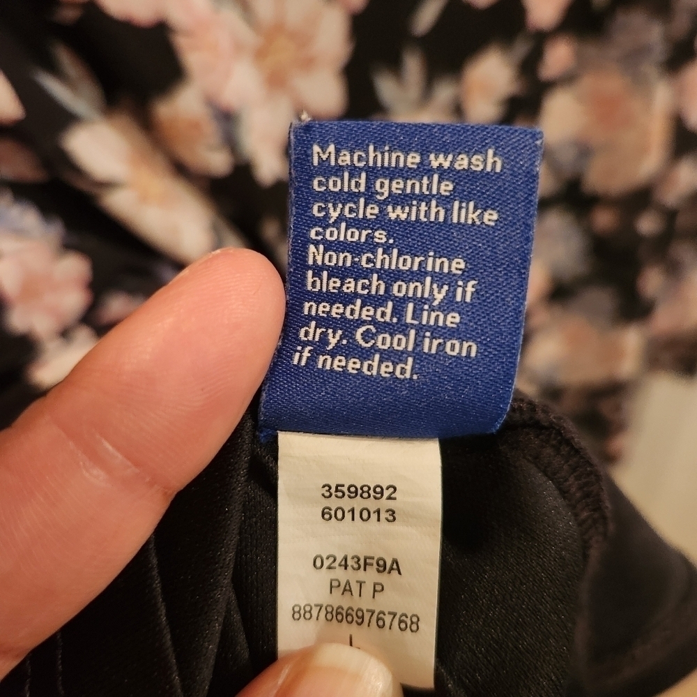 **FOR @kentucky ONLY**  APT 9 Floral Sleeveless Blouse Womens Large - Picture 12 of 15